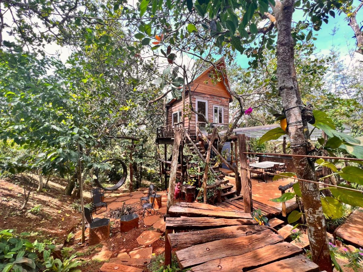 Megarden Daknong Villa Gia Nghĩa Exterior foto